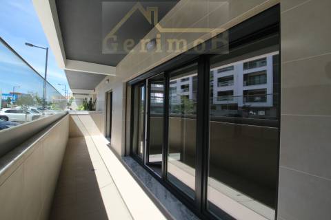 T3 novo com parqueamento a 30 kms de Lisboa