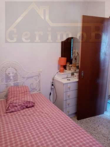 Moradia inserida em terreno misto em Lagameças, concelho de Palmela