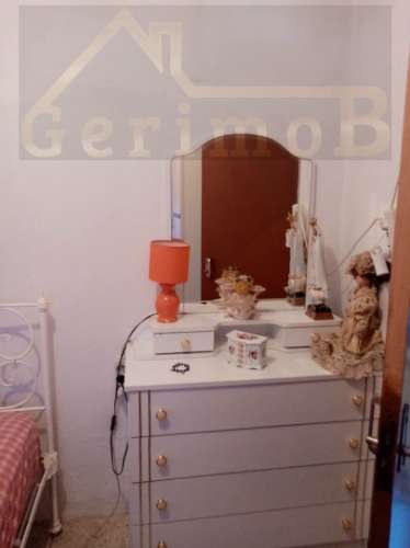 Moradia inserida em terreno misto em Lagameças, concelho de Palmela