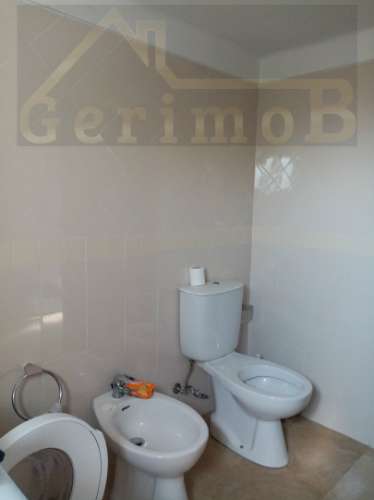 Moradia inserida em terreno misto em Lagameças, concelho de Palmela