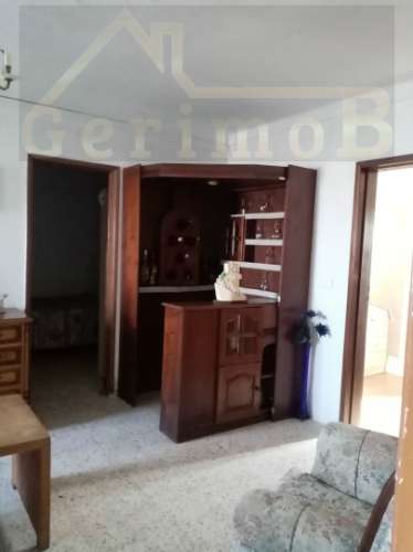 Moradia inserida em terreno misto em Lagameças, concelho de Palmela