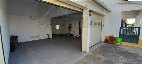 Moradia em Palmela (Cajados) com piscina