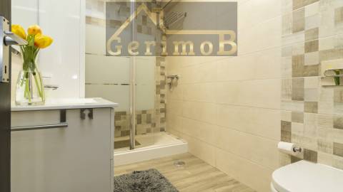 Amplo T7 com grandes varandas em Barreiro