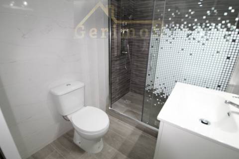 T2 noLaranjeiro com varanda