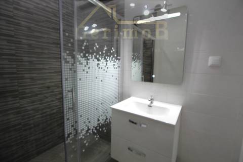 T2 noLaranjeiro com varanda