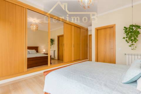 Moradia em zona nobre do Pinhal Novo, na Vila Serena