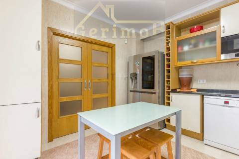 Moradia em zona nobre do Pinhal Novo, na Vila Serena