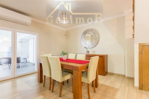 Moradia em zona nobre do Pinhal Novo, na Vila Serena