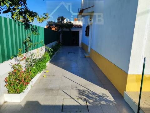 vende-se V3 em quinta do conde