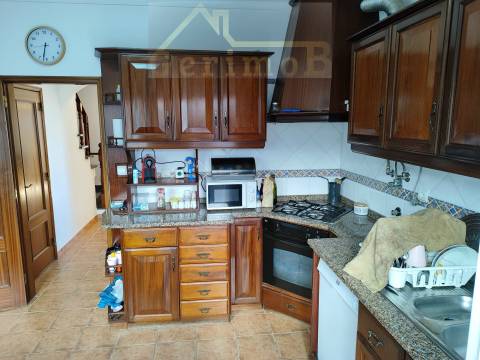 vende-se V3 em quinta do conde