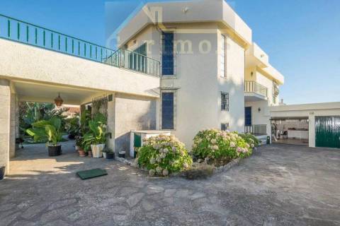 moradia de sonho em belverde, a 10 minutos da bela praia da fonte da telha