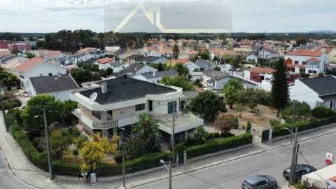 moradia de sonho em belverde, a 10 minutos da bela praia da fonte da telha