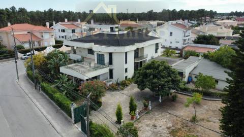 moradia de sonho em belverde, a 10 minutos da bela praia da fonte da telha