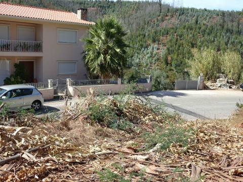Terreno urbano para construção moradia isolada, em Ceira