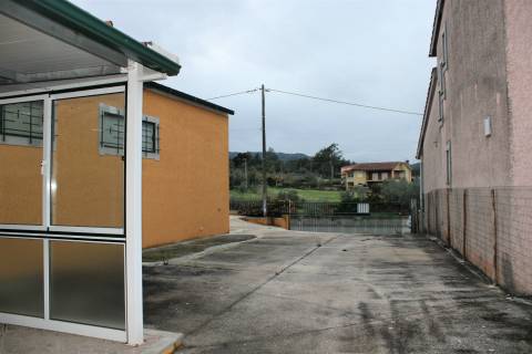 Armazém para venda em Chelinho, Penacova