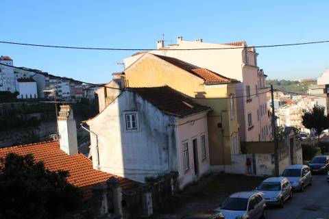 Apartamento T2  junto à Praça da República