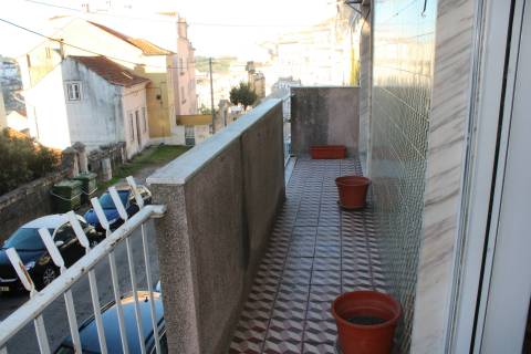 Apartamento T2  junto à Praça da República