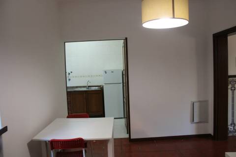 Apartamento T2  junto à Praça da República