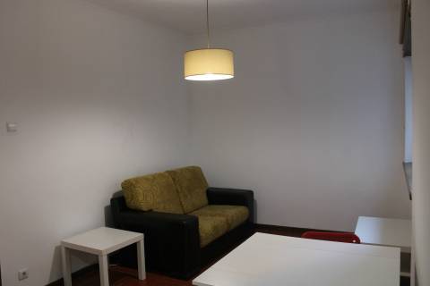 Apartamento T2  junto à Praça da República