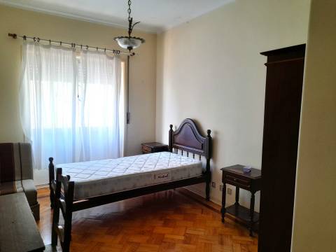 Quarto em Celas para estudante  (rapariga)