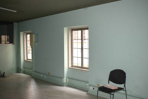 Arrenda loja na baixa de Coimbra. Boas áreas