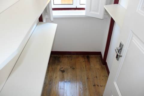 Apartamento T5  restaurado,  R. Doutor  António José Almeida