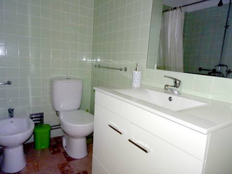 Arrenda quatro quartos a estudantes, Baixa de Coimbra