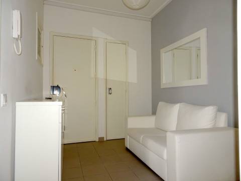 Arrenda quatro quartos a estudantes, Baixa de Coimbra