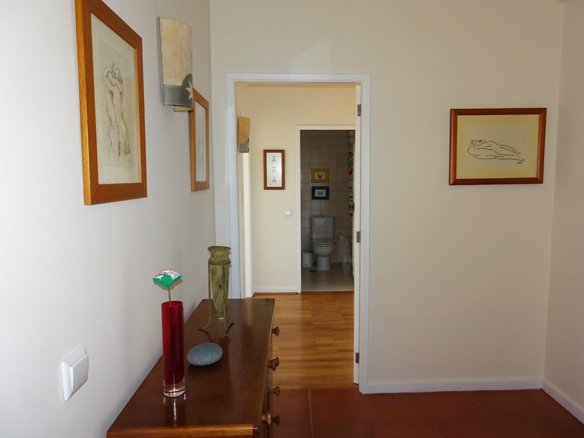 Quarto para estudante junto à FEUC/POlO III
