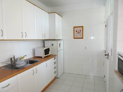 Quarto para estudante junto à FEUC/POlO III