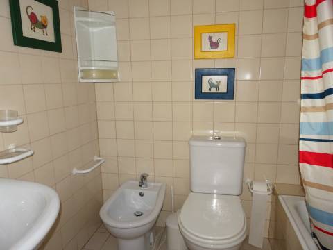 Quarto para estudante junto à FEUC/POlO III