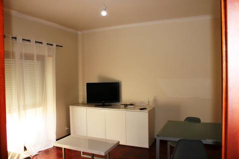 T3 mobilado em Celas, junto aos HUC