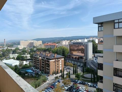 T3 mobilado em Celas, junto aos HUC