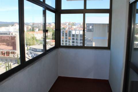 Apartamento T3 Celas – último andar com excelente luz natural