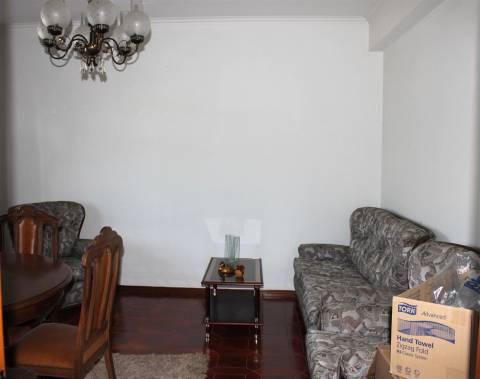 Apartamento T3 Celas – último andar com excelente luz natural