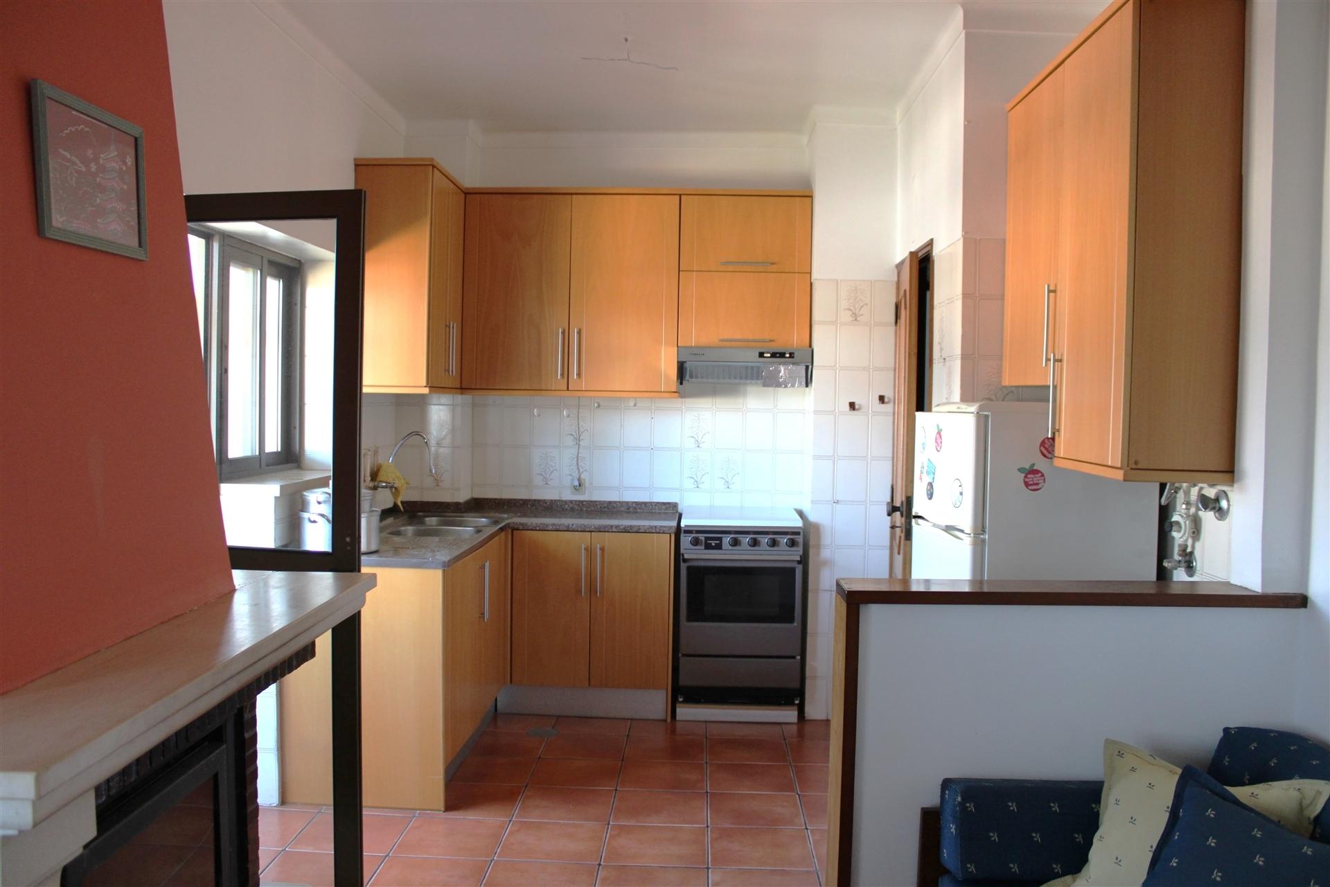 Apartamento T3 Celas – último andar com excelente luz natural