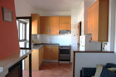 Apartamento T3 Celas – último andar com excelente luz natural