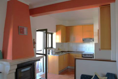 Apartamento T3 Celas – último andar com excelente luz natural