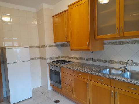 Apartamento T1 Arrendamento em Santo António dos Olivais,Coimbra