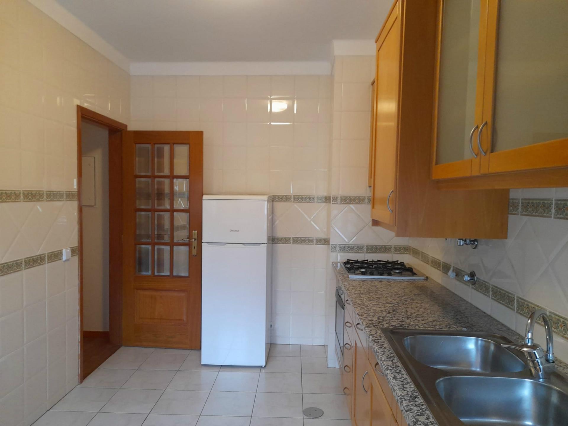 Apartamento T1 Arrendamento em Santo António dos Olivais,Coimbra