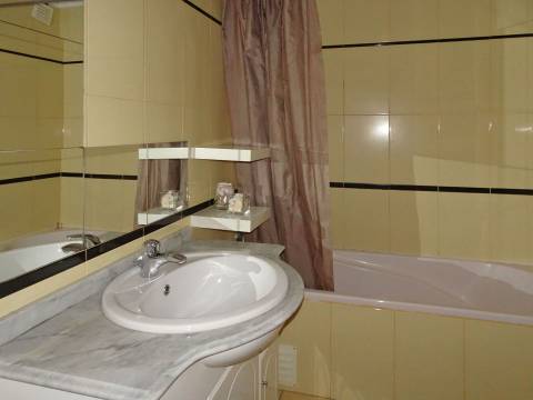 Apartamento T3 mobilado, Quinta das Lágrimas