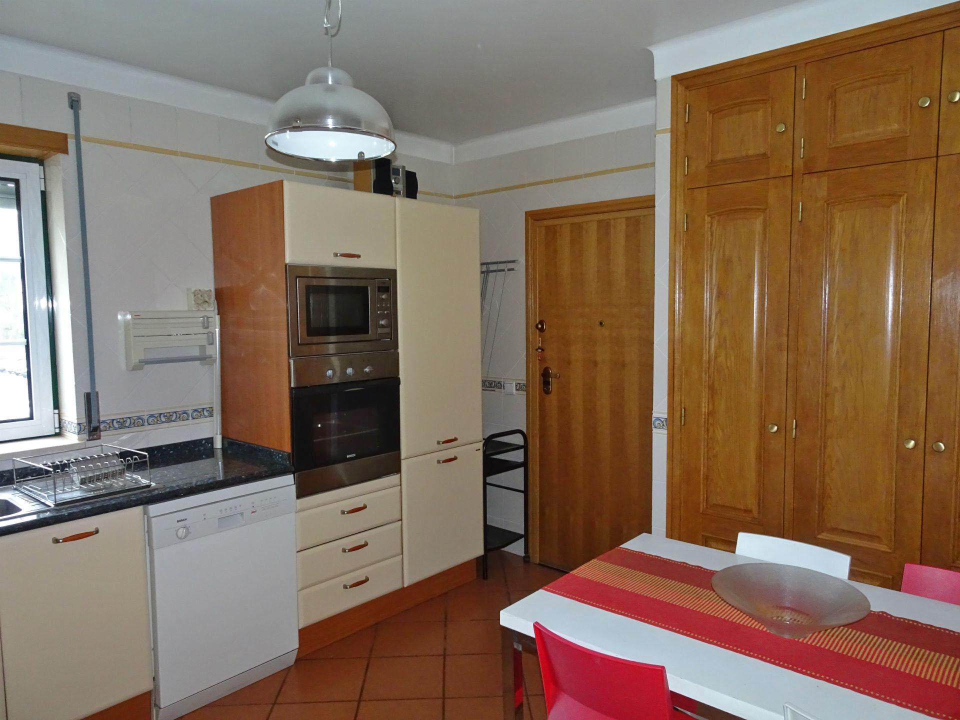 Apartamento T3 mobilado, Quinta das Lágrimas