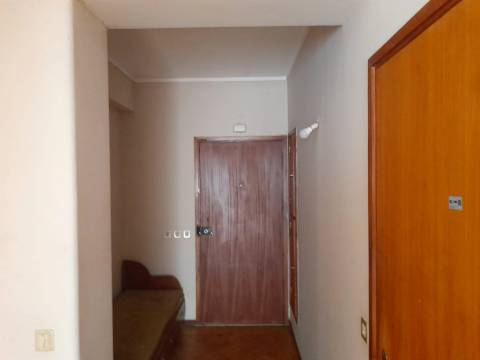 Oportunidade no Bairro Norton de Matos – T3+1 com garagem