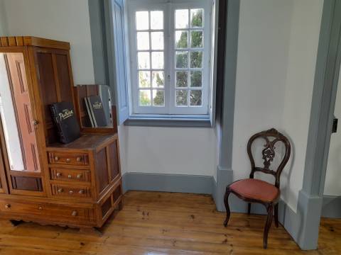 Arrenda T3 mobilado em zona nobre de Coimbra- Av. Dias Silva