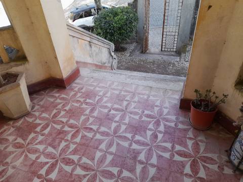 Arrenda T3 mobilado em zona nobre de Coimbra- Av. Dias Silva