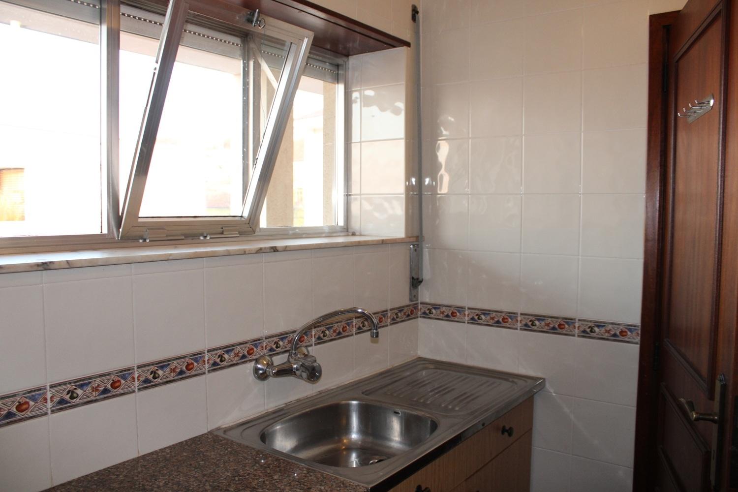 Oportunidade de arrendamento de T1- Av. Dr Dias da Silva