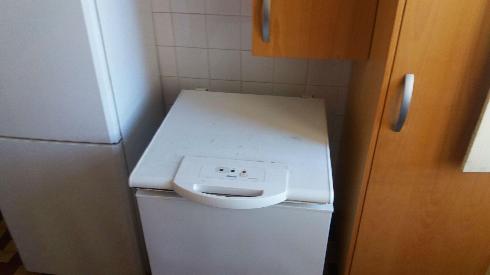 Apartamento espaçoso T5 duplex, junto à Dias da Silva