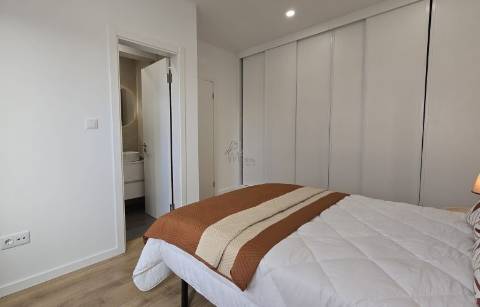 &#127991;&#65039;Apartamento T3 Remodelado em Benfica – Moderno e Central