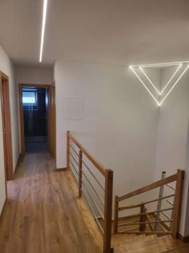 T3 Remodelado, com cozinha equipada às Portas de Benfica