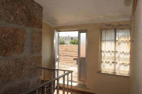 Moradia T3 em Pedra – Travanca de Lagos, Oliveira do Hospital